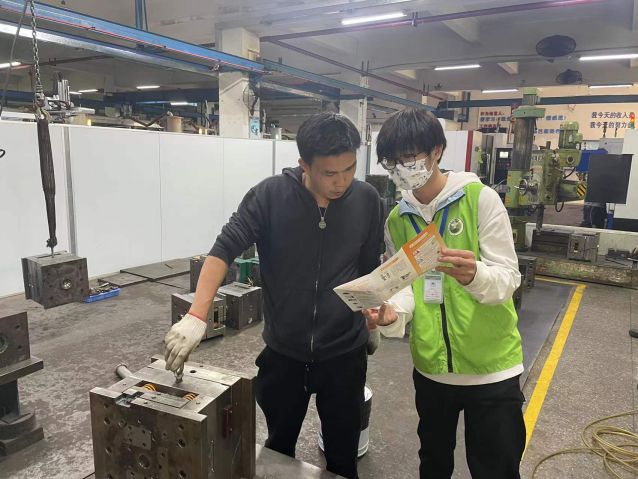 三鄉(xiāng)鎮(zhèn)開展“勤勞致富，遠(yuǎn)離毒品”禁毒宣傳活動照片4.jpg