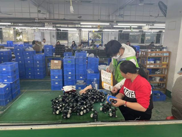 三鄉(xiāng)鎮(zhèn)開展“加強禁毒宣傳， 共創(chuàng)無毒企業(yè)”活動照片3.jpg