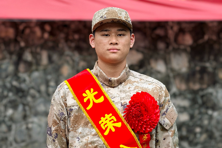 熱血男兒爭(zhēng)圓“參軍夢(mèng)”！中山新兵即將奔赴軍營(yíng)